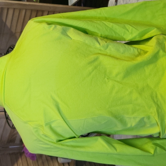 NWT VS.Pink Active Sweatshirt - Picture 6 of 7